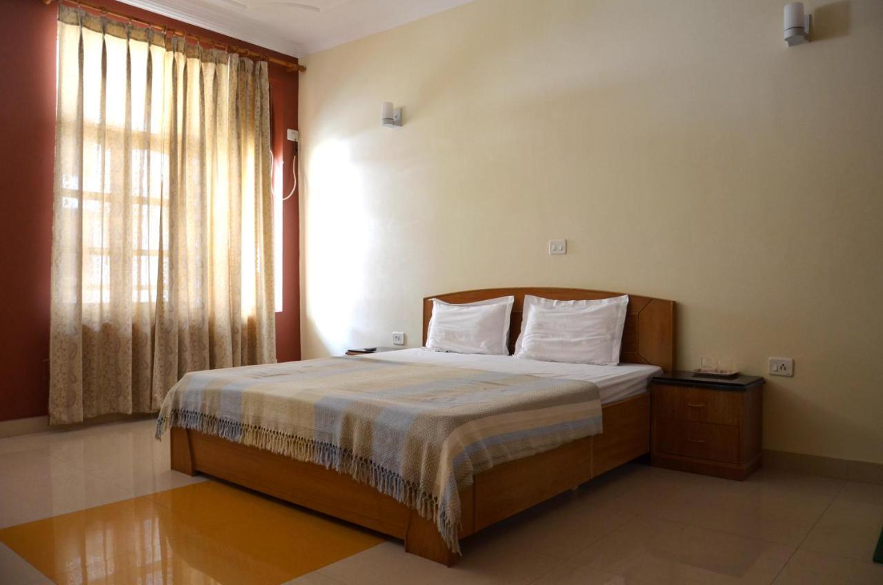 Ganga Vatika Ayurveda Bhavan Hotel Rishīkesh Екстериор снимка
